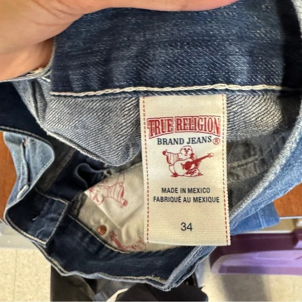 True Religion  Blue Straight Leg Distressed Denim Classic Stitch Jeans Size 34